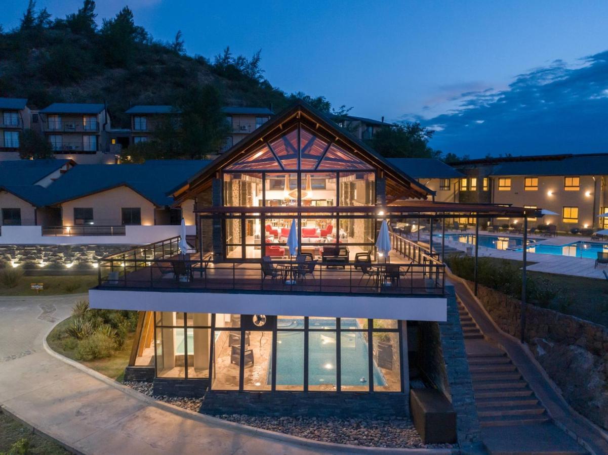 Altitud 720 Hotel, Aparts & Spa Villa General Belgrano Kültér fotó